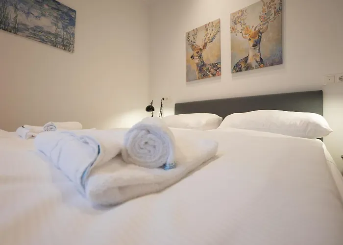 Cozy Getaway With Balcony Βιέννη